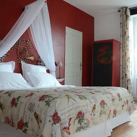 Le Manoir De Sanilhac Bed & Breakfast 3*